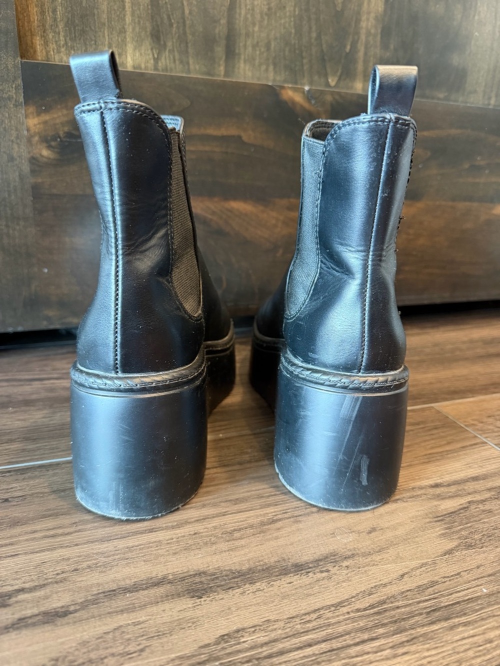 Nine West Henrita Platform Chelsea Boot - Picture 8 of 8